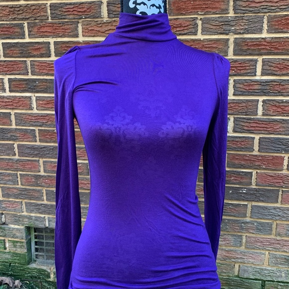 Active Basic Long Sleeve Performance T-Shirt - Picture 1 of 1
